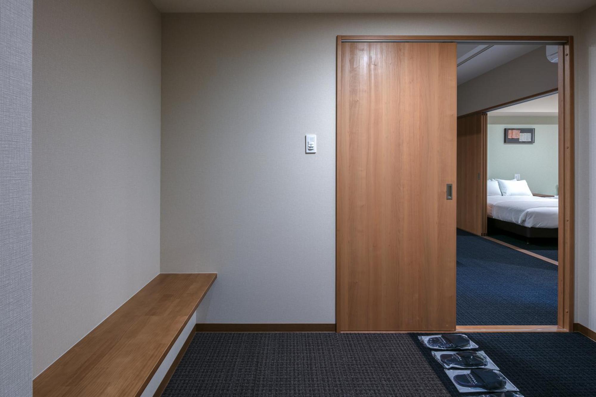 ランドーホテル京都スイーツ 部屋 写真 A sliding door
